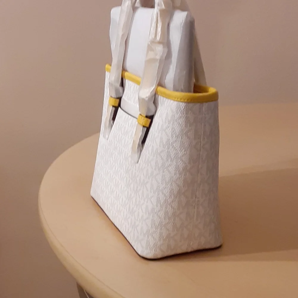Michael Kors Jet Set Travel ES Logo Top-Zip Tote